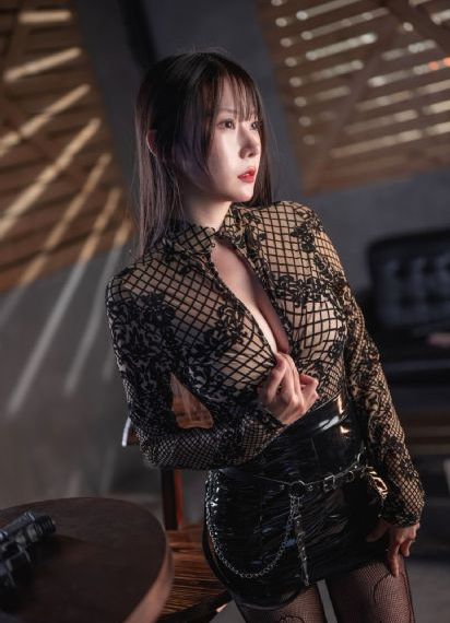 撕开少妇湿润的蕾丝内裤图片-经典欧美电影在线